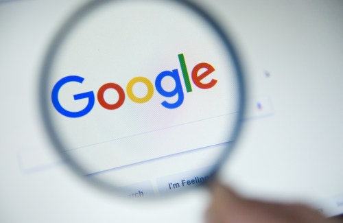 Image of Google with magnifying glass.